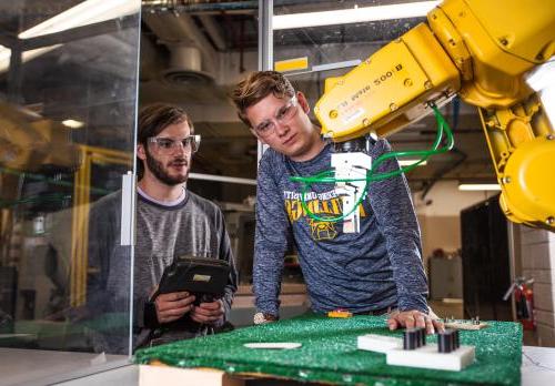 Students in Industrial Engineering learn how to program autonomous equipment that assist humans working in the manufacturing field.